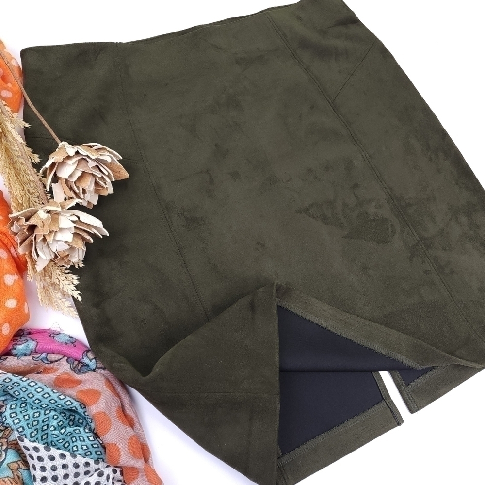 Andrew Marc Green Skirt Sz XL